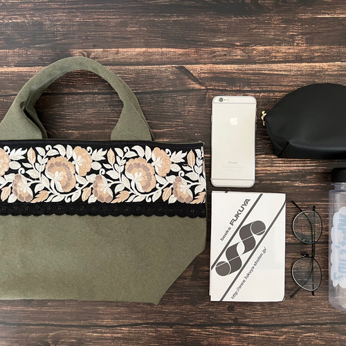 新色◇インド刺繍リボンとクッタリ帆布のトートバッグ◇tulle beige