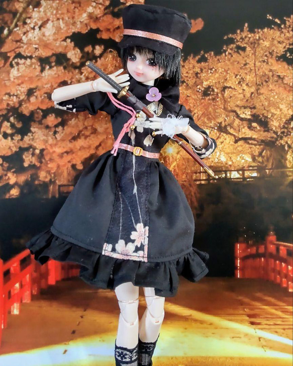 ドール服 リカちゃん 27cmドール ミリタリー ロリータ 桜デザイン 2枚目の画像