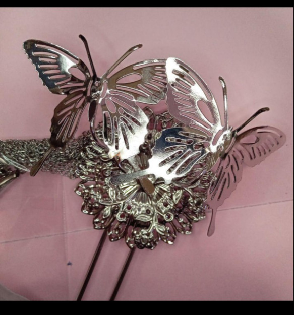 かんざし簪 着物女子浴衣 シルバー銀蝶ちょうかわいいカッコイイヘアアクセサリー 8枚目の画像