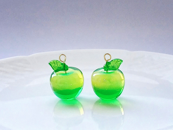 青りんごのイヤリング・ピアス(試作品)／青リンゴ 青林檎 GREENAPPLE 