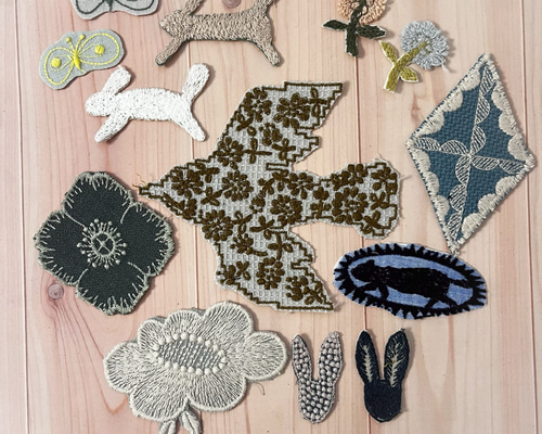 ミナペルホネン 生地アップリケ　ハンドメイド ミナペルホネン ワッペンモチーフ アップリケ 13枚セット