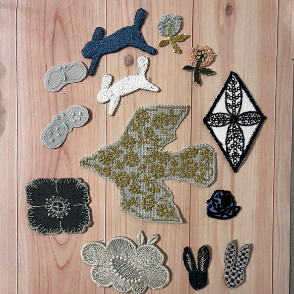 ミナペルホネン 生地アップリケ　ハンドメイド ミナペルホネン ワッペンモチーフ アップリケ 13枚セット ワッペン