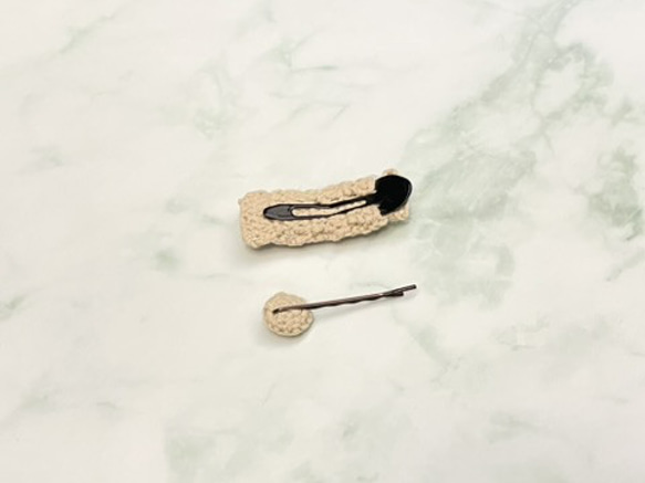 立體編織毛線三股辮泡芙花頭飾髮夾 第5張的照片