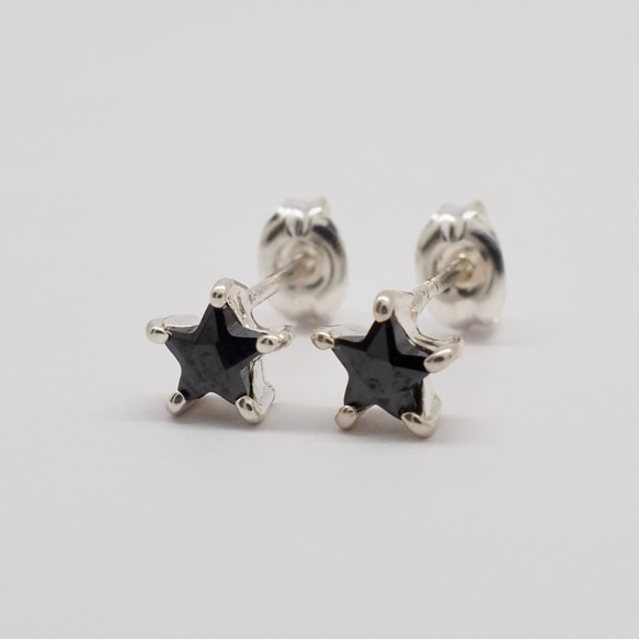 ブラックスタージェムピアス  1ペア / black star jem earrings 1 pair 2枚目の画像