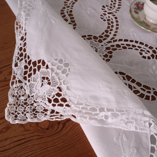 お花とリボンのブーケ　白糸手刺繍　手編みレース　目隠しカーテンH110　2枚 Amazon｜薔薇 姫系 カフェカーテン レース 刺繍 60cm丈/80cm丈