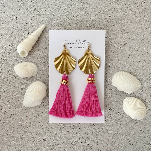 K18ゴールド貝殻型チャーム ピンク赤ストーン K18ゴールド貝殻型