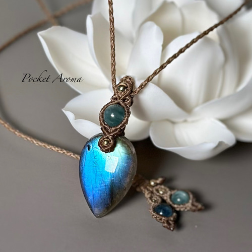 0.35mm ハンドメイド・手芸 『蒼光綺』ラブラドライトとブルーカイヤ