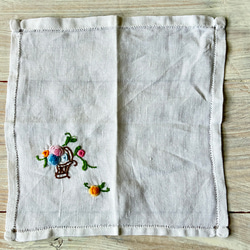 フランスアンティーク　ヴィンテージ*大きな花かご刺繍　ドイリー　かごカバー フランスアンティーク ヴィンテージ*大きな花かご刺繍 ドイリー