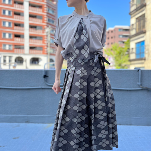 大島紬 絵巻物模様 （大島紬 源氏物語絵巻物 着物） 