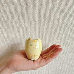 小さな猫の花瓶② 1枚目の画像