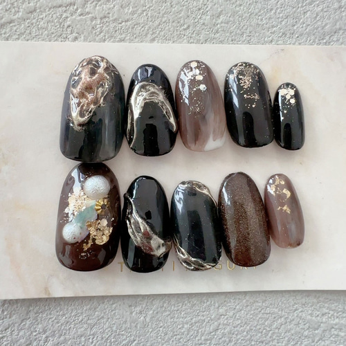 濃い色 ダークカラー ネイルチップ 茶色 ブラウン 漆黒 ブラック