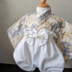 ベビー袴 鷹✕ベージュ ベビー服 yu_yu 通販 15666877|Creema ベビー袴 鷹✕ベージュ ベビー服 yu_yu 通販 15666877|Creema