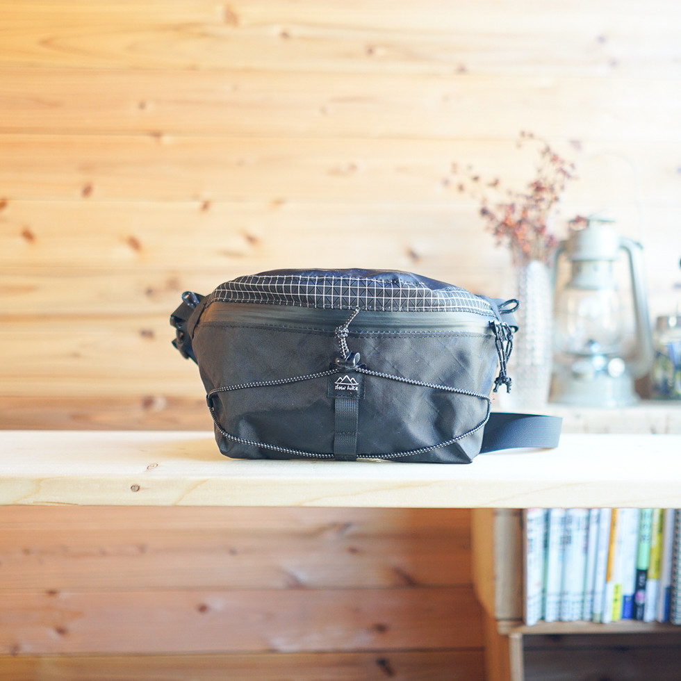 ECOPAK・ブラック｜ハイカーナナメバッグ・S/登山・防水・軽量・キャンプ・アウトドア・フェス・ボディバッグ