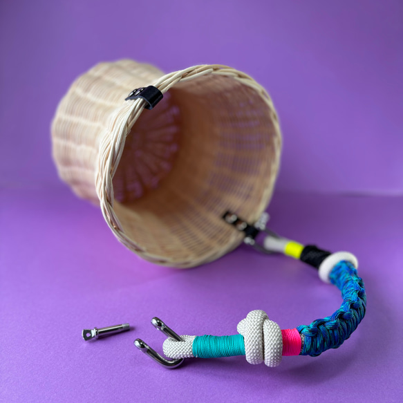 パラコード編みワンハンドル・かごバック・ミズイロ 