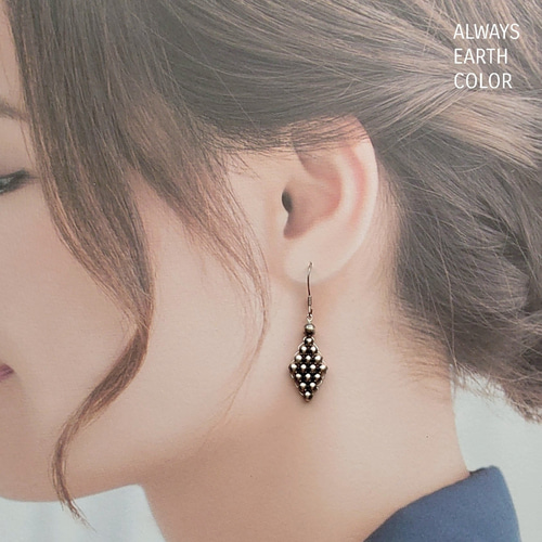 インディアンジュエリーで人気のナバホパール☆アローモチーフの