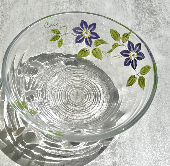 夏の花　鉄線柄　ガラス鉢 4枚目の画像