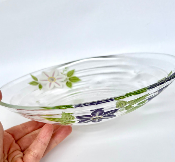 夏の花　鉄線柄　ガラス皿　23cm 12枚目の画像