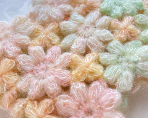 受注制作のお品 チクチクしないお花モチーフ編みマフラー ピンク  