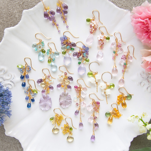 藤の花＊アメジストと天然石の彩りピアス（14KGF）／イヤリング ピアス