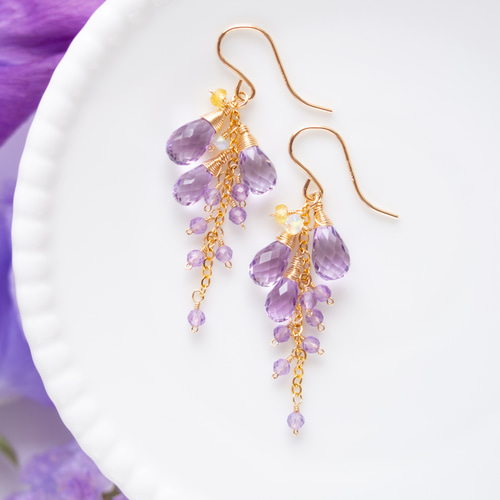 藤の花＊アメジストと天然石の彩りピアス（14KGF）／イヤリング ピアス