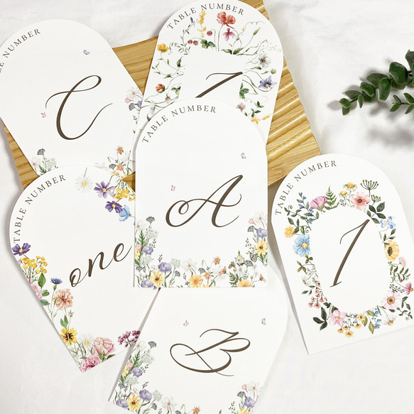 120円/1枚　【全16種類】アーチ型　花柄　テーブルナンバー【A/1/ONE】 6枚セット　席札　テーブルサイン TWENTY SIX 希望者のみ