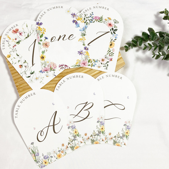 120円/1枚　【全16種類】アーチ型　花柄　テーブルナンバー【A/1/ONE】 6枚セット　席札　テーブルサイン TWENTY SIX 希望者のみ