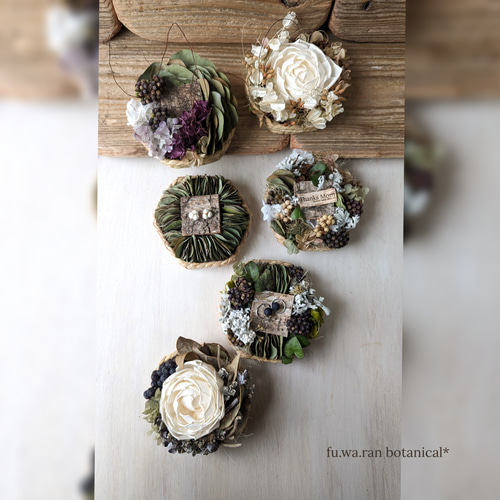 ring pillow or message flowerガラスケースアレンジ