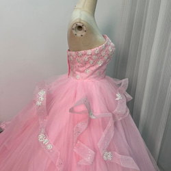 送料無料！豪華！ カラードレス キラキラのハンドビーディング ピンク ラッフルフリル プリンセスライン ロングトレーン 4枚目の画像
