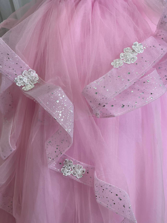 送料無料！豪華！ カラードレス キラキラのハンドビーディング ピンク ラッフルフリル プリンセスライン ロングトレーン 8枚目の画像