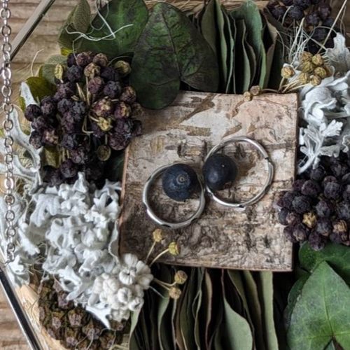 ring pillow or message flowerガラスケースアレンジ