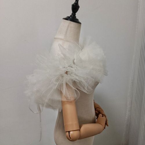 送料無料！取り外しオフショルダー アイボリー 編み上げ 披露宴/結婚式