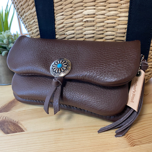 CANPUSハンドメイド長財布 ぷっくりフワフワ長財布 コンチョ付 ☆ブラウン 長財布 Mother's Hand