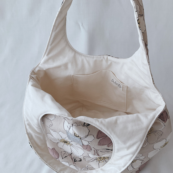 ころりんバッグ　Ｌサイズ　ショルダー　トートバッグ　　ざっくり　軽い　大容量　大きめ　水彩画　花 9枚目の画像