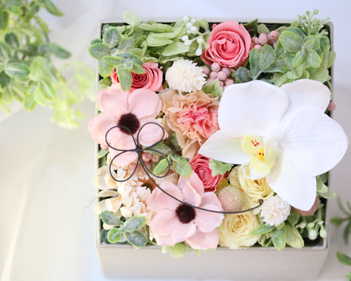 プリザーブドフラワー♡くすみピンク＆グリーン 💓ピンクブーケ くすみピンクのウェディングブーケ プリザーブド