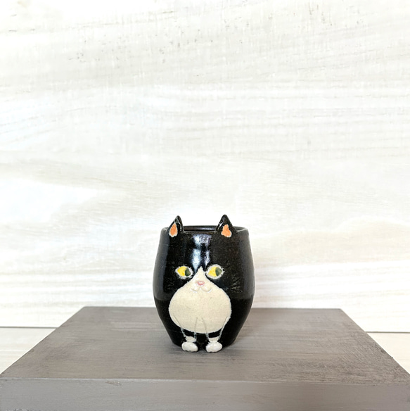 小さな猫の花瓶❺ 2枚目の画像
