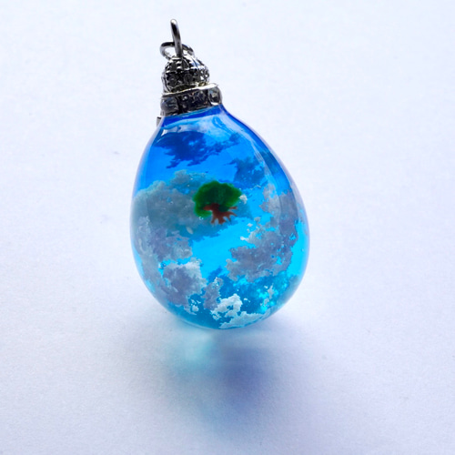No.654 球体 ネックレス レジン 雲レジン レジンアート 宇宙玉