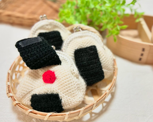 子供用 おにぎり がま口 ポシェット ハンドメイド 編み物 5個セット 子供用 おにぎり がま口 ポシェット ハンドメイド 編み物 - メルカリ