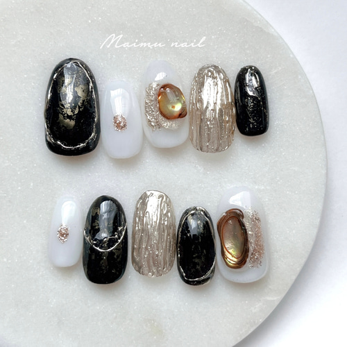 75 モノトーンネイル ブラック ホワイト ネイルチップ 成人式 卒業式