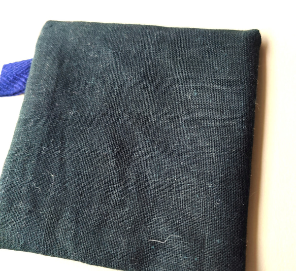 2枚組　刺し子　コースター　ハーフリネン　10×10㎝　黒・水色　キラキラ糸 5枚目の画像