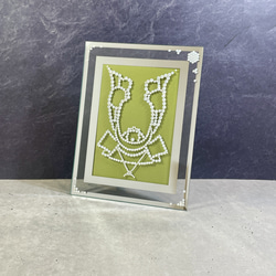 《カブト》ホワイトオパール(ホワイト系) ◼️壁飾り◼️　ガラスフォトフレーム　こどもの日　クリスタルガラス 5枚目の画像