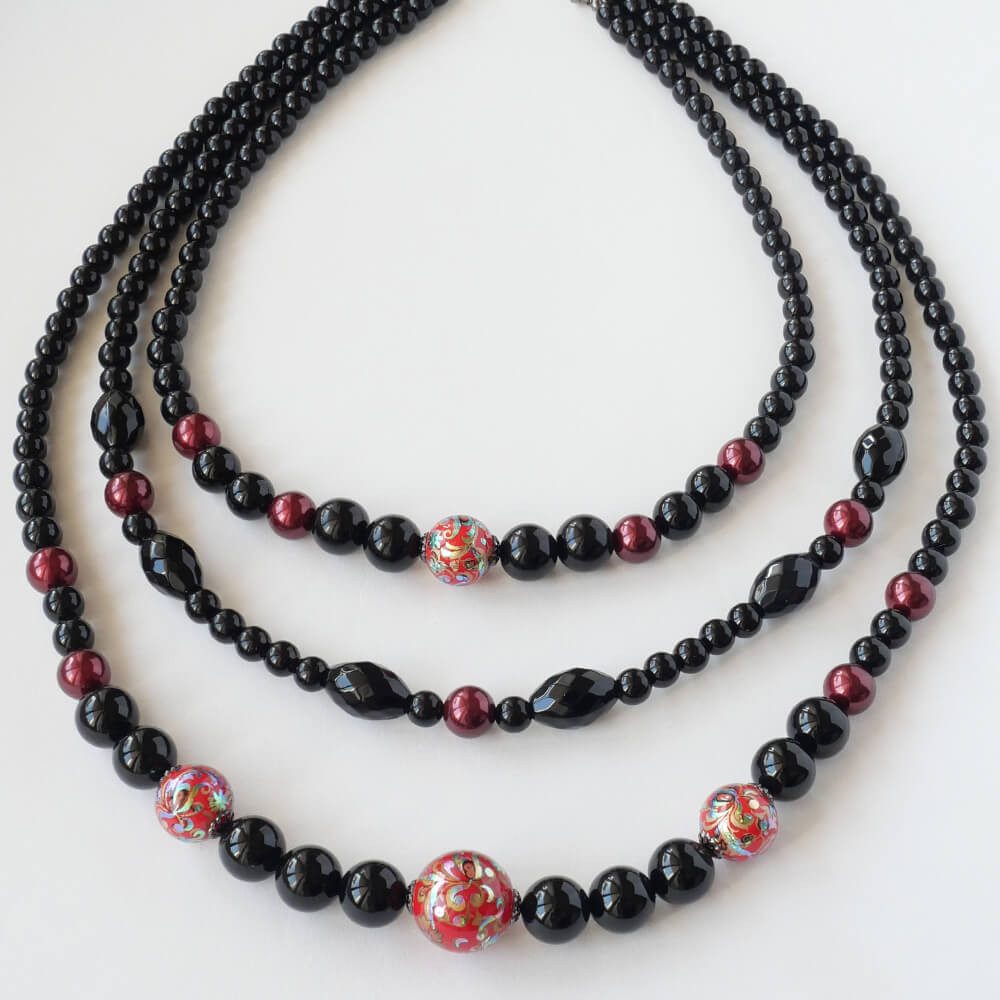 華珠 和 黒珠 赤 ガンメタ ３連 ロング ネックレス 和ゴス