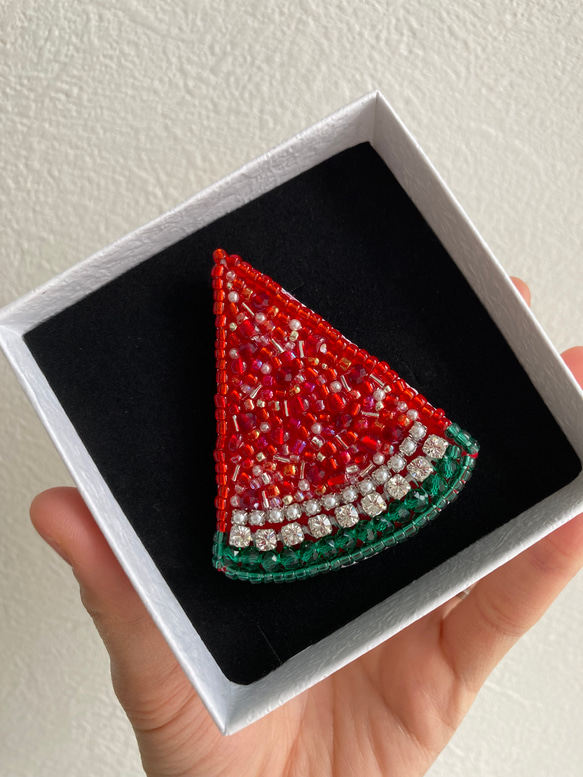 no.1 watermelon　●ビーズ刺繍のスイカブローチ● 3枚目の画像