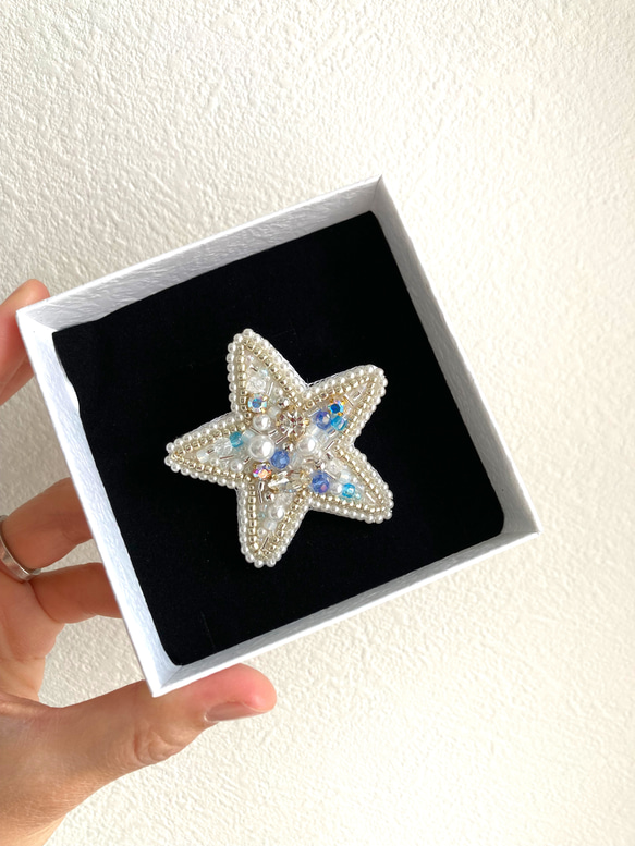 no.2  starfish　●ビーズ刺繍の星（ヒトデ）ブローチ● 3枚目の画像