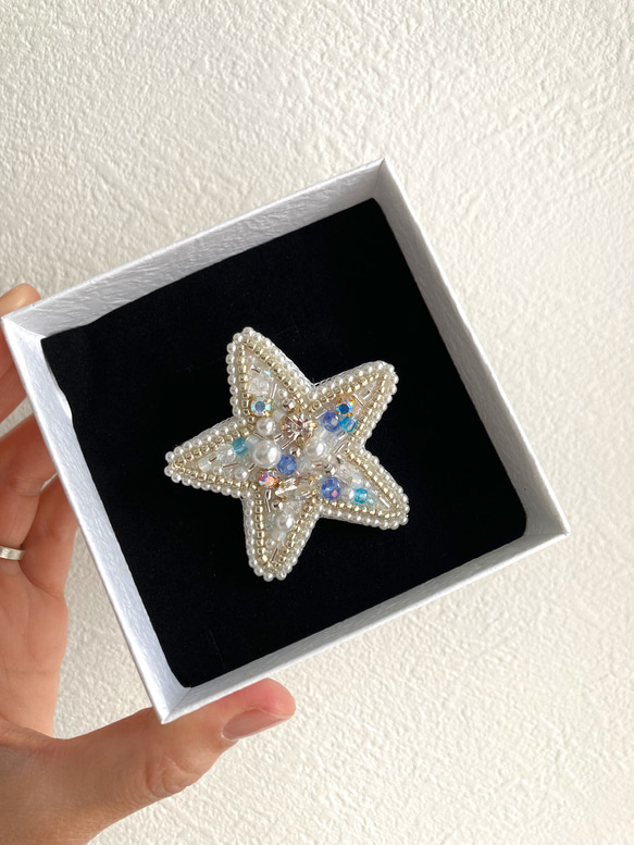 no.2  starfish　●ビーズ刺繍の星（ヒトデ）ブローチ● 2枚目の画像