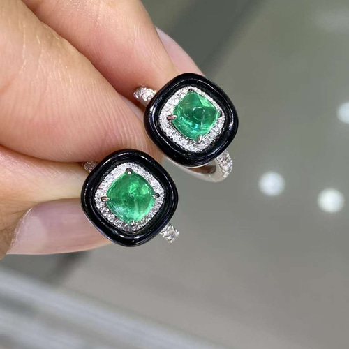 エメラルド&オニキスピアスk18 ピアス（フープ） パール大好き  