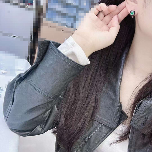 エメラルド&オニキスピアスk18 ピアス（フープ） パール大好き  