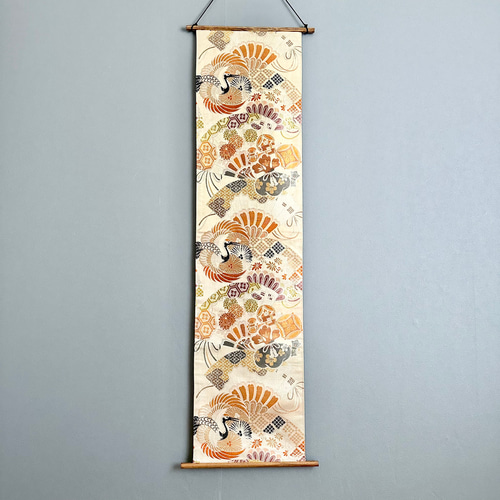 帯のタペストリー アンティーク 花の扇と舞い飛ぶ鶴 着物リメイク