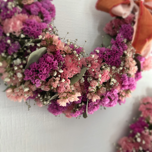 かすみ草とスターチスのリース ピンク＆オレンジ リース flower32n