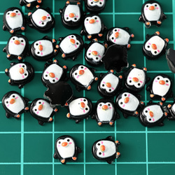 デコパーツ 動物 鳥 ペンギン 9mm 黒 250個 3D アニマル ネイルパーツ ミニ 手芸 パーツ BD3766 5枚目の画像