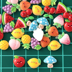 デコパーツ 果物 12mm ミックス 250個 いちご 野菜 3D ネイルパーツ ミニ 手芸 パーツ BD3781 5枚目の画像